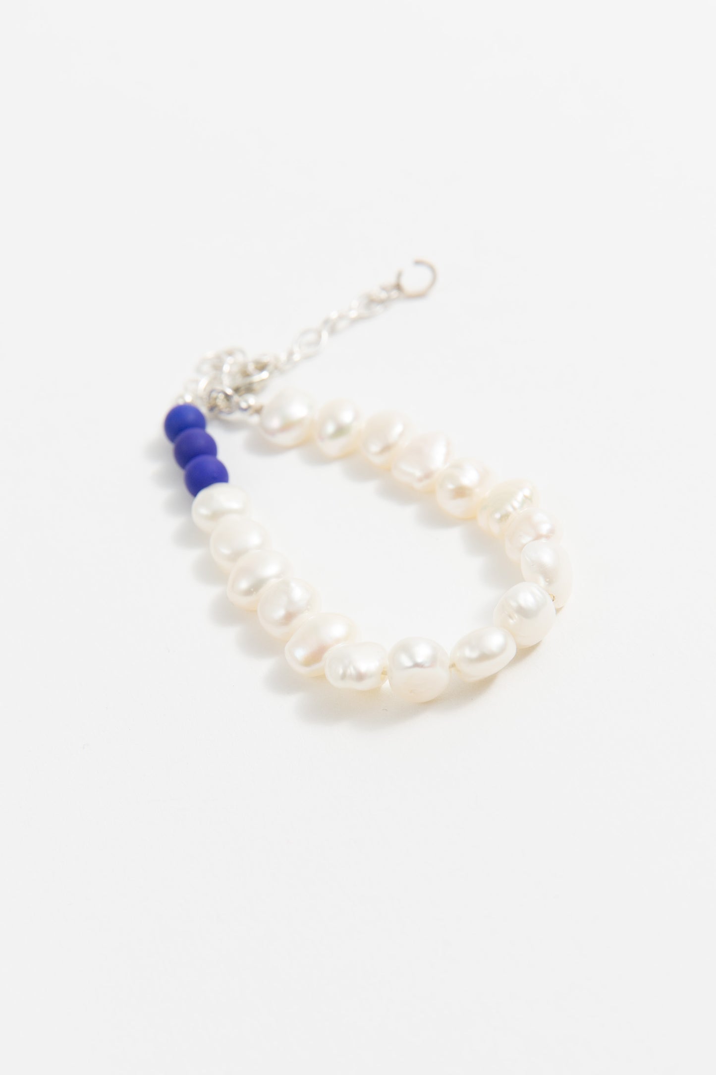 The simple anklet in blue