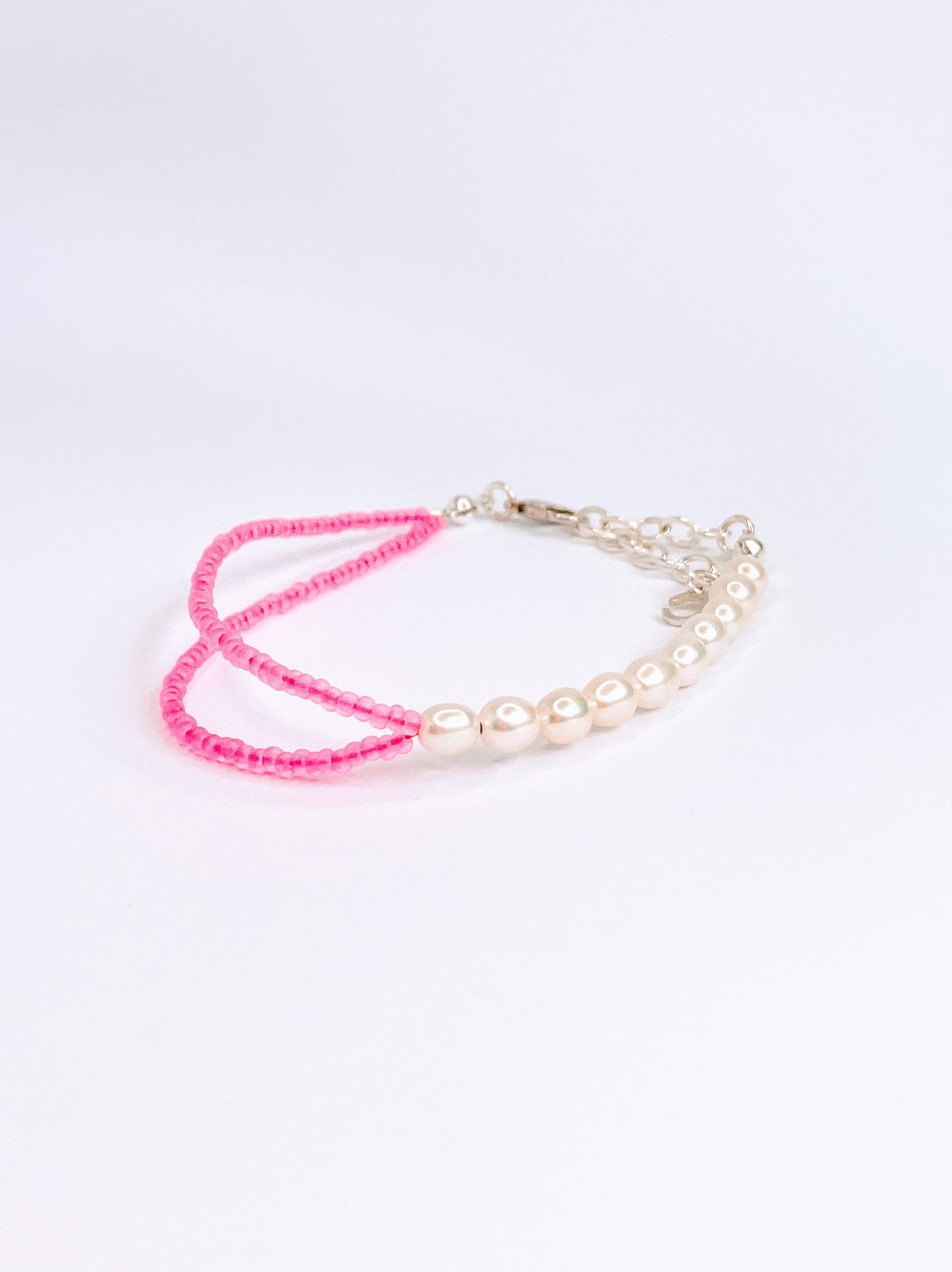 Neon pearl bracelet